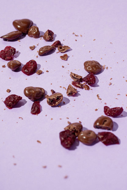 MILK CHOCOLATE CRANBERRIES